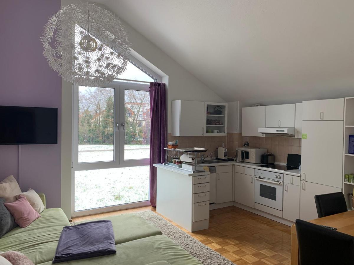 Ruhige Wohnung an der Uni Düsseldorf Exterior foto